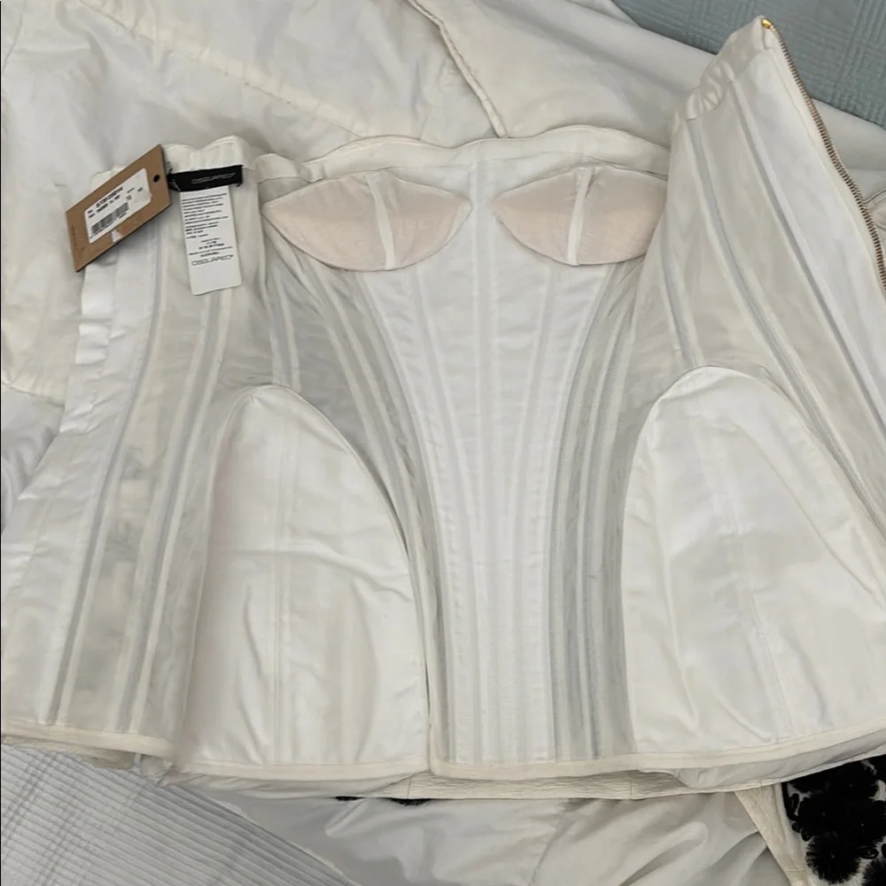 D2Squared ICONIC mini dress Black and White Floral Set sz 40/ XS - Picture 7 of 14